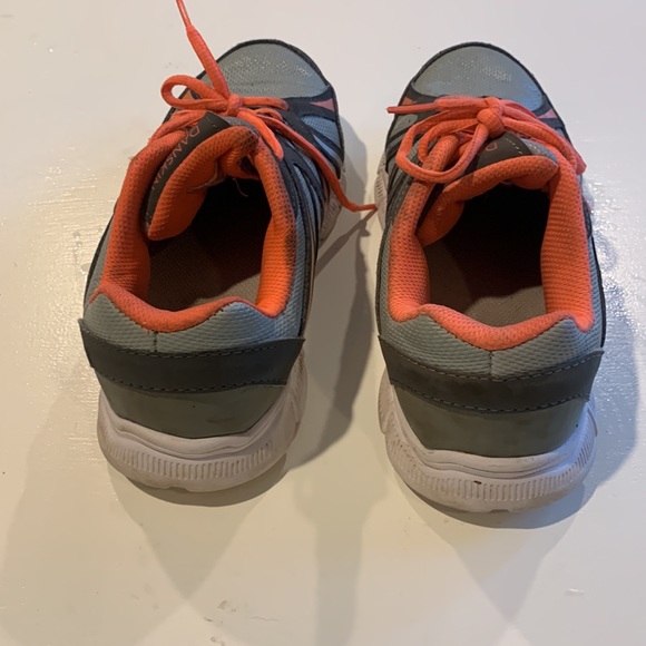 Danskin Sneakers Gray & Peach size 6 - Picture 3 of 5